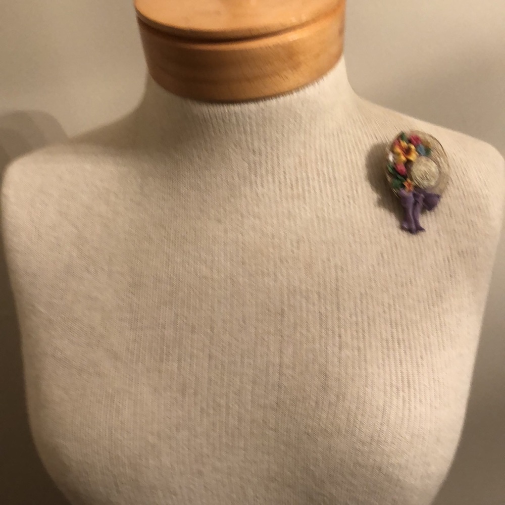 Vintage Resin Straw Hat Pin with Flowers, Purple Bow, Bonnet - Picture 9 of 16